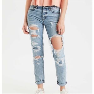 American Eagle Tomgirl Ripped Shredded Distressed Jeans Size 0
